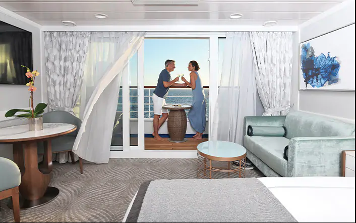 Oceania Insignia Penthouse Suite.png